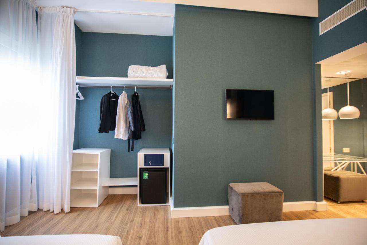 Villa Adriatica Ambienthotels Rimini Bagian luar foto