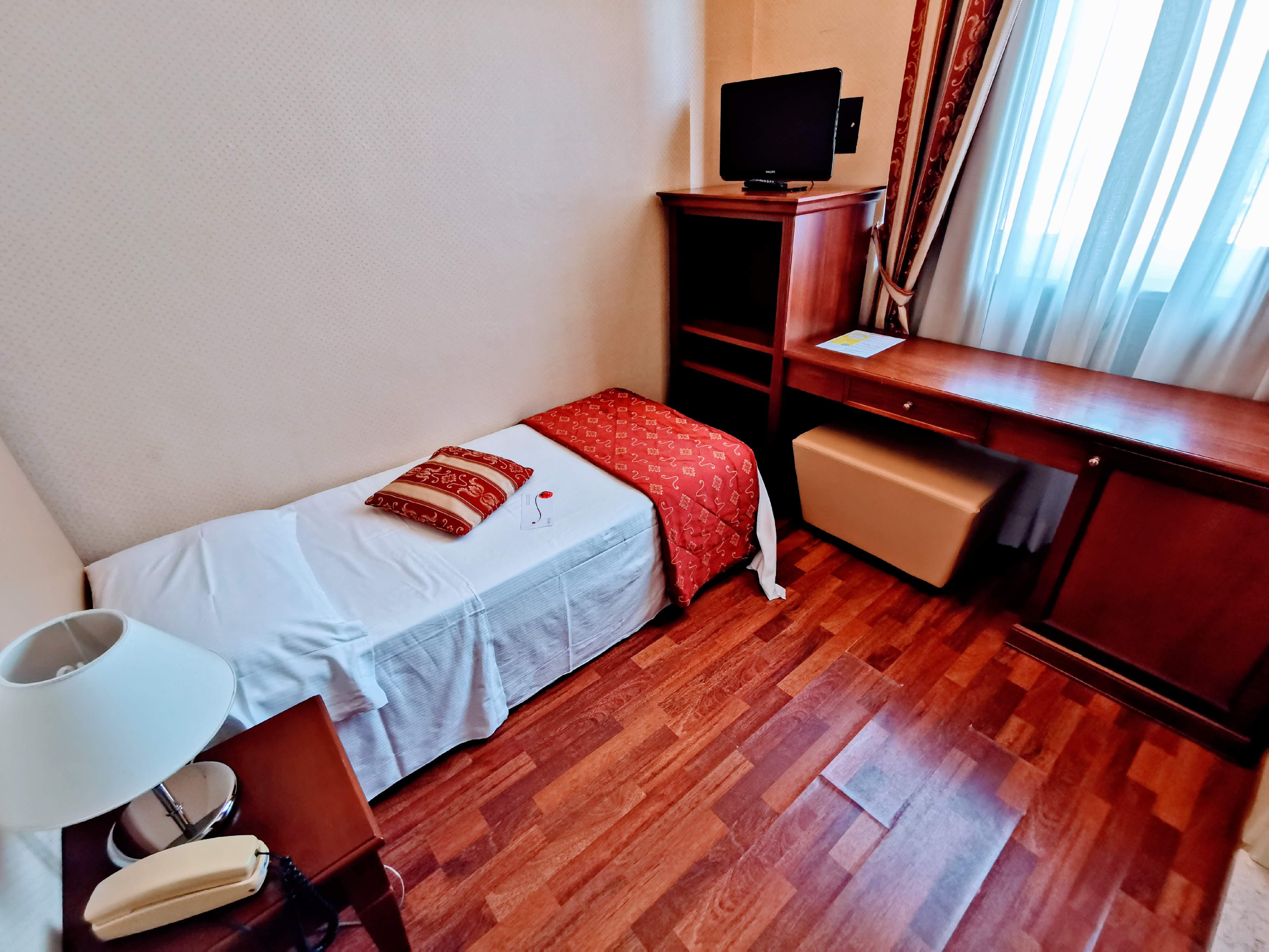 Villa Adriatica Ambienthotels Rimini Bagian luar foto
