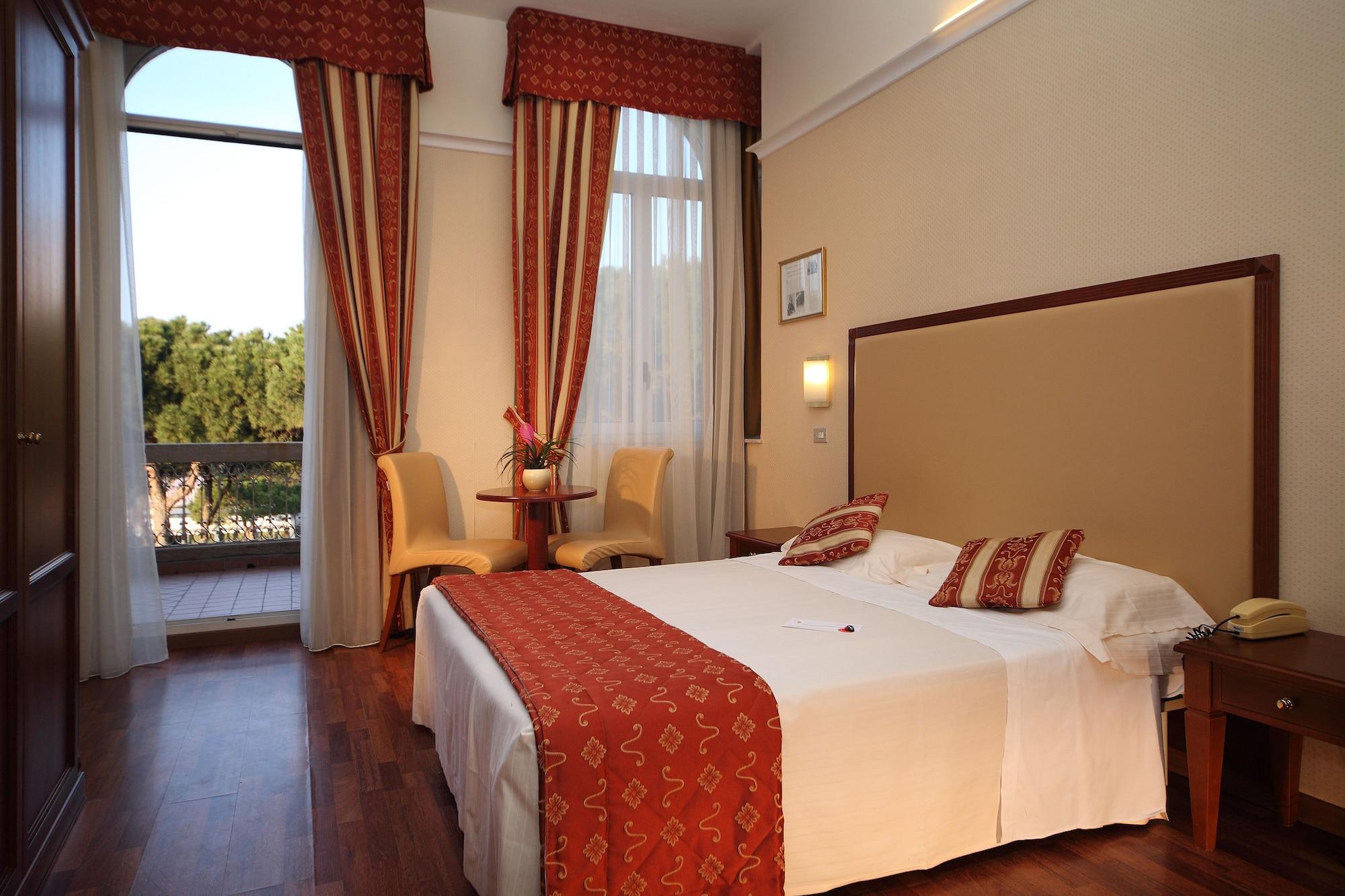 Villa Adriatica Ambienthotels Rimini Bagian luar foto