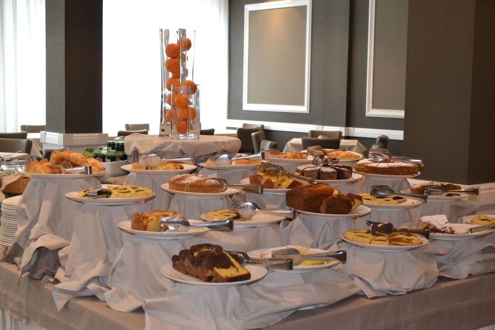 Villa Adriatica Ambienthotels Rimini Bagian luar foto
