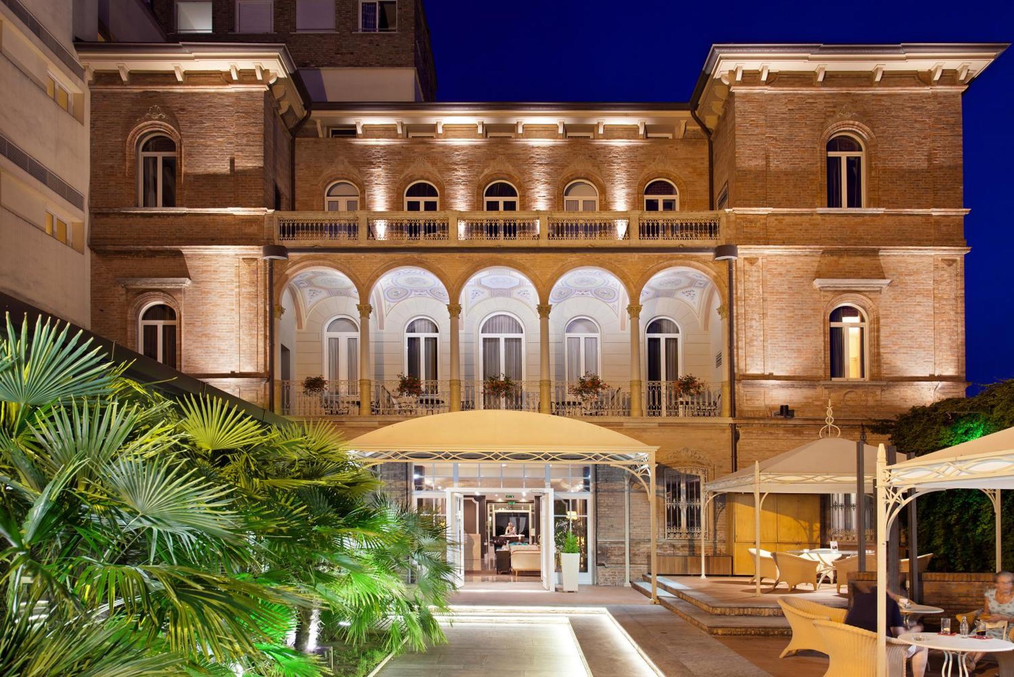 Villa Adriatica Ambienthotels Rimini Bagian luar foto