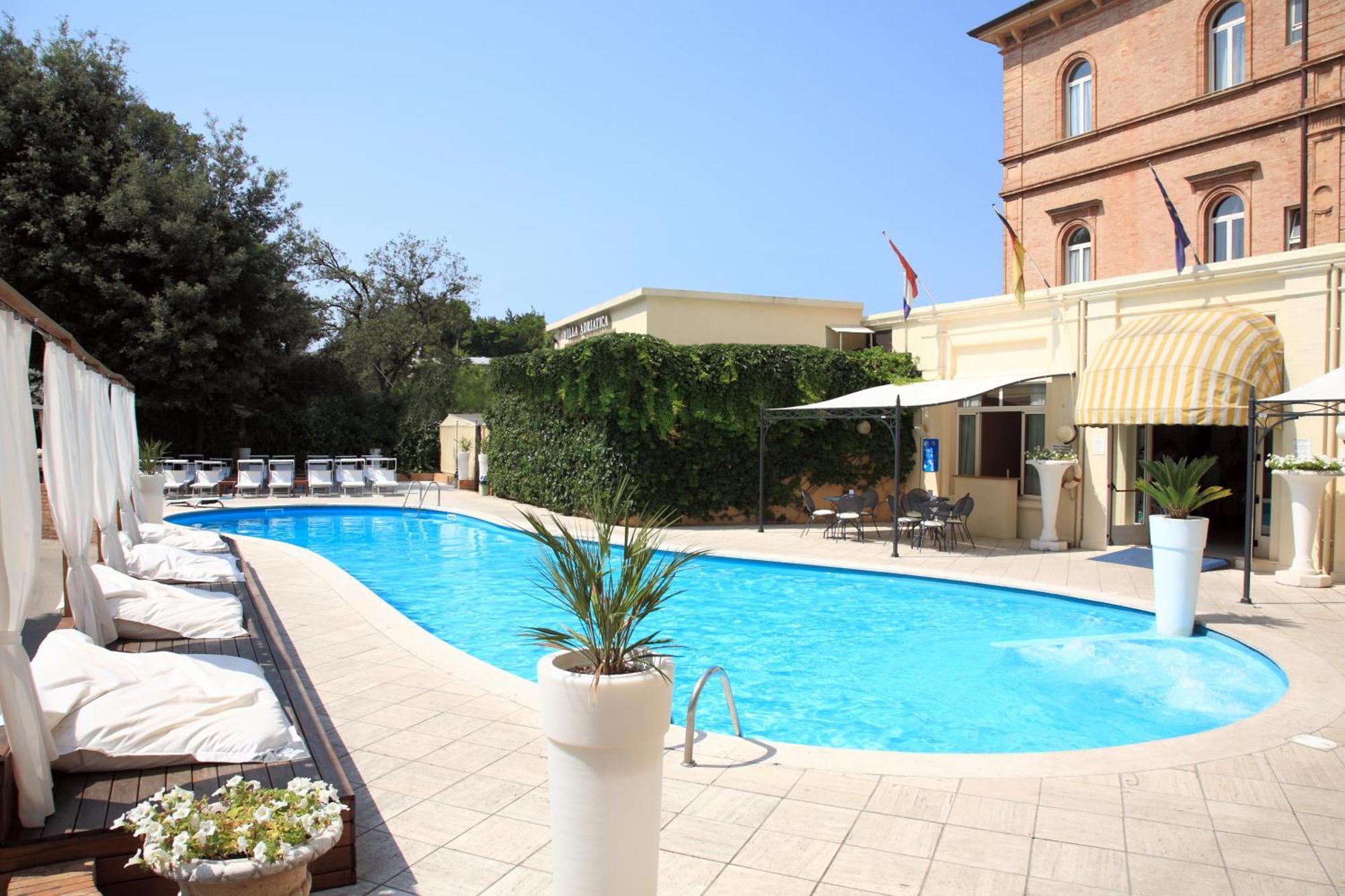 Villa Adriatica Ambienthotels Rimini Bagian luar foto