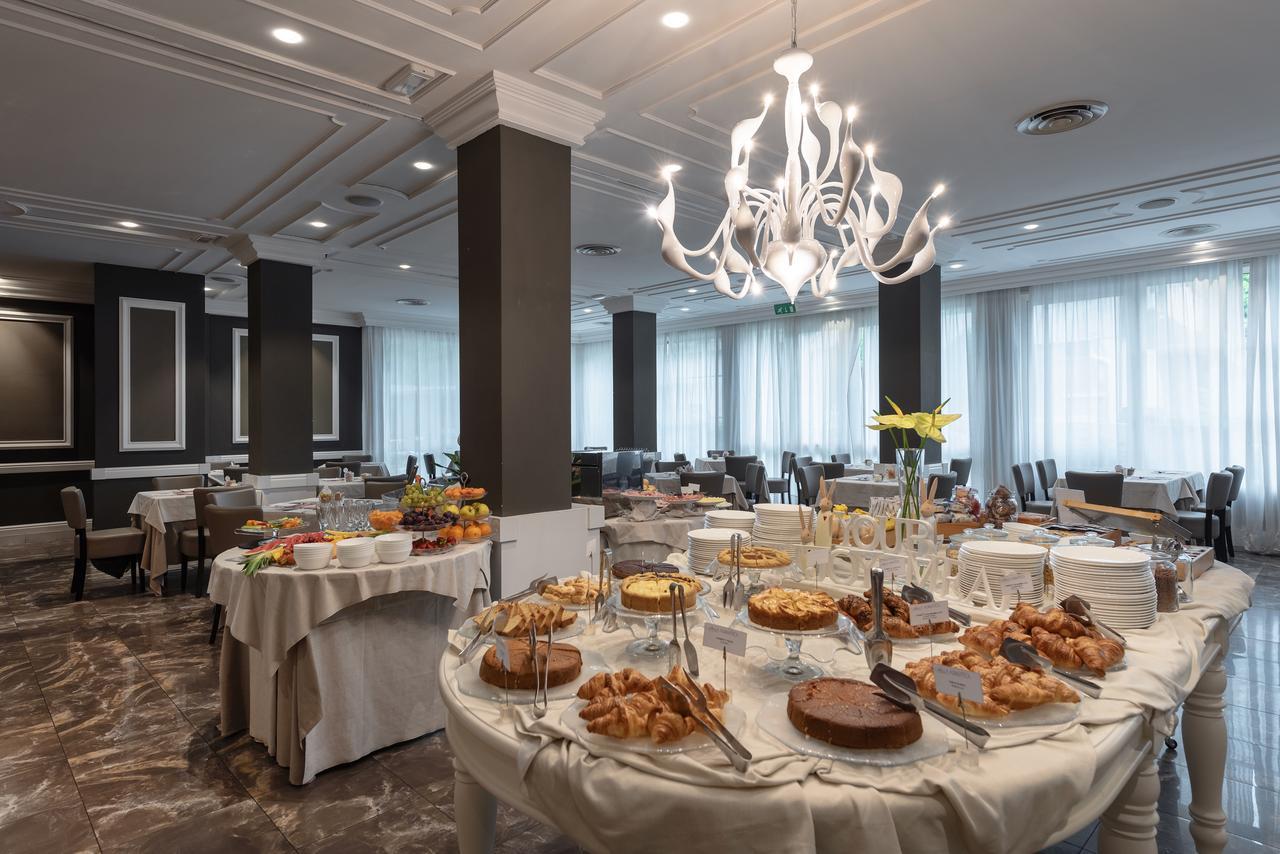 Villa Adriatica Ambienthotels Rimini Bagian luar foto